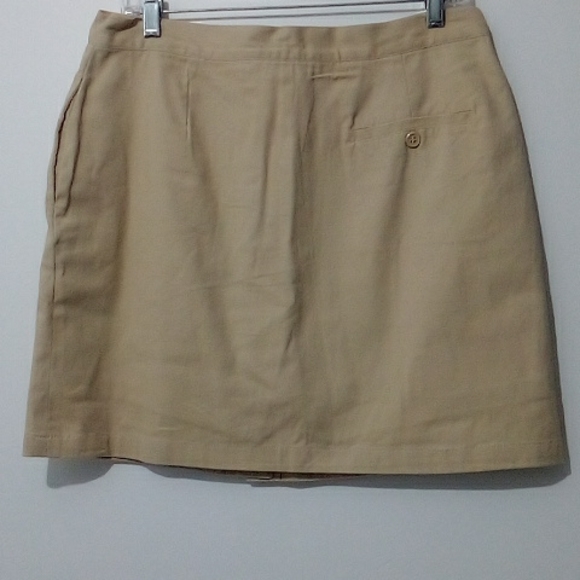 Tan golf skort with pockets - Picture 3 of 4